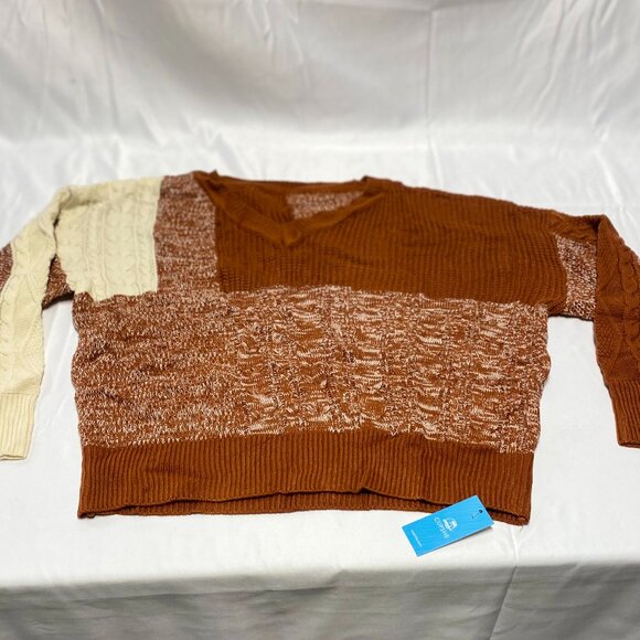 Ribbed Colorblock V-Neck Knit Sweater - Picture 3 of 3